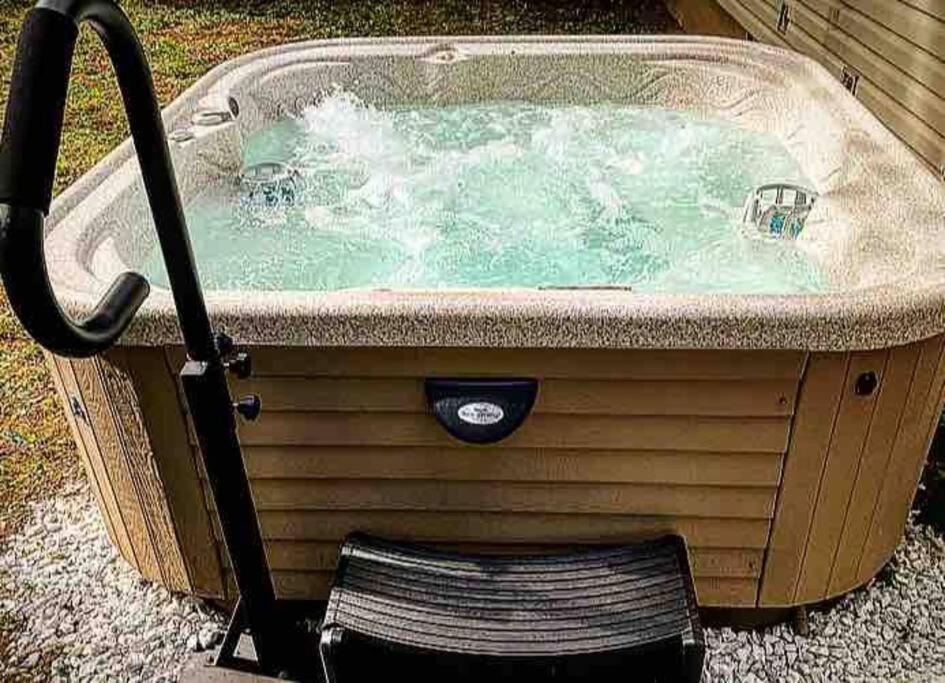 ロチェスター {Hot Tub In Ranch} Mins To Airport/Uofr/Strng/Dwtnヴィラ エクステリア 写真